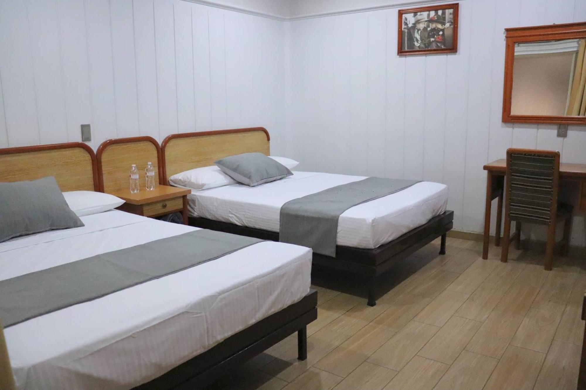Hotel Riviera Сан Хуан де лос Лагос Екстериор снимка