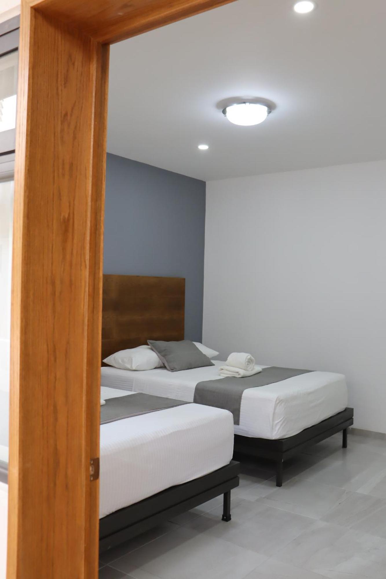 Hotel Riviera Сан Хуан де лос Лагос Екстериор снимка